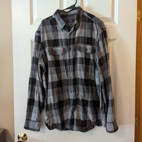 Men's Flannel Black and Gray - Picture 1 of 2
